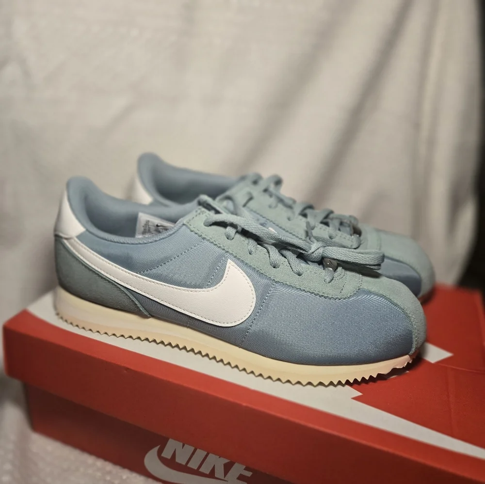 Nike Cortez TXT GS Cannon Sail Alabaster BRAND NEW 7Y Womens 8.5 - Picture 1 of 9